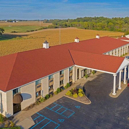 Quality Inn Milan-Sandusky Екстер'єр фото
